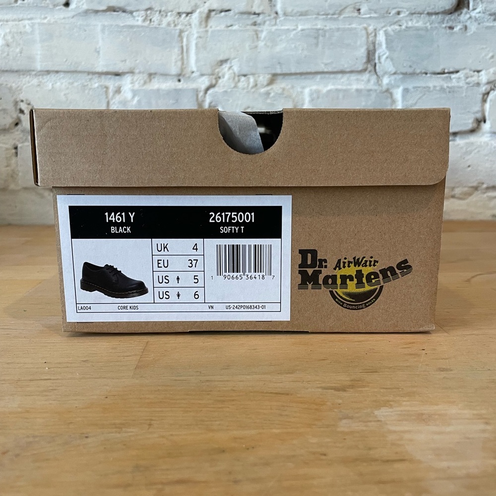 Dr. Martens Black Leather Youth Oxford UK4 EU37 - Picture 7 of 7